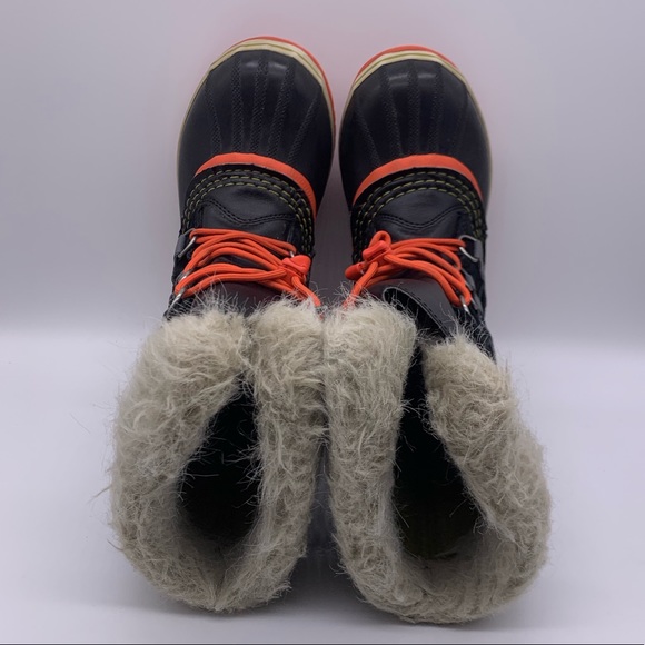 Sorel boots - Picture 6 of 8